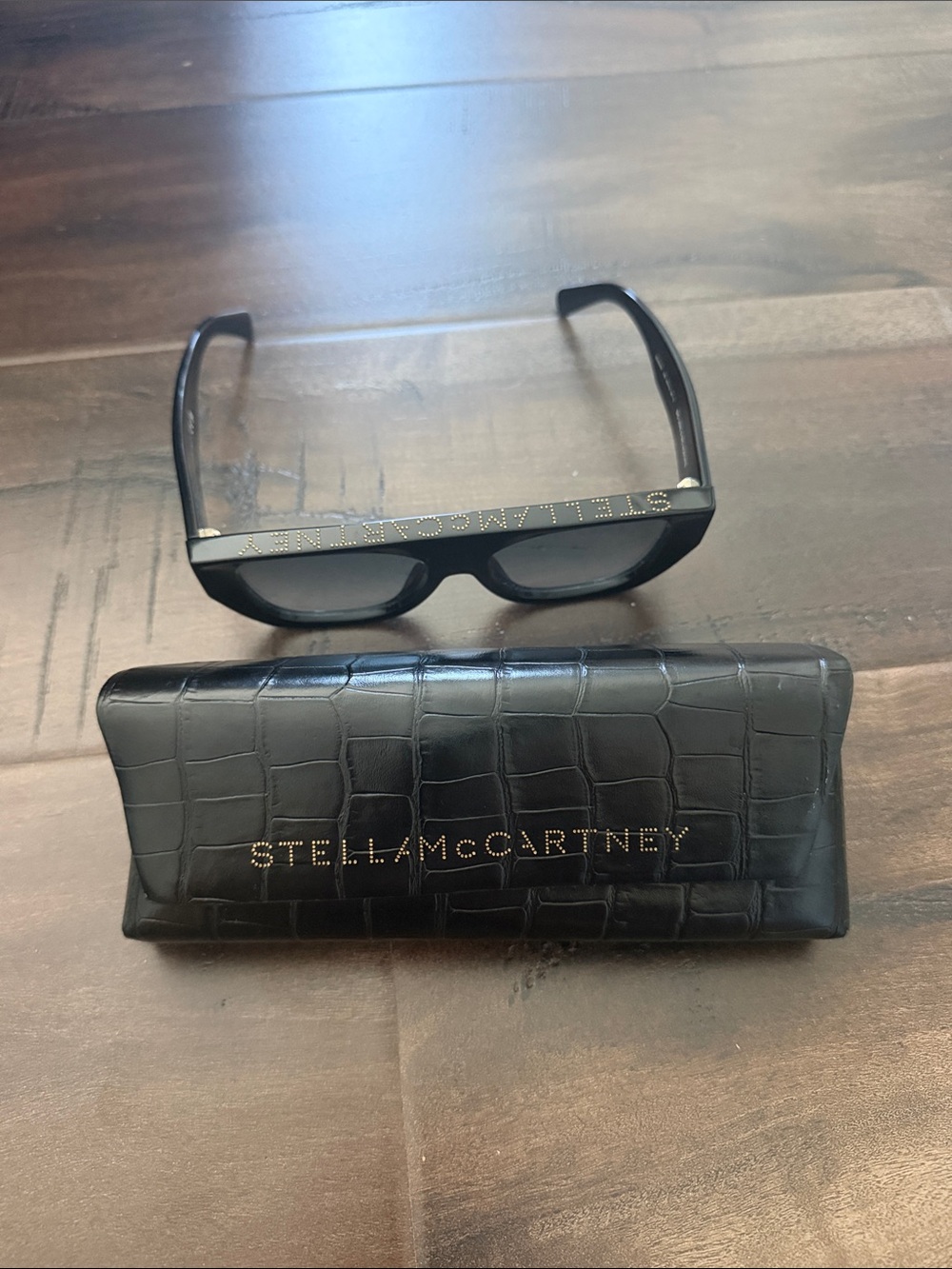 Stella McCartney Black VR/AR Protective Glasses - Picture 5 of 5